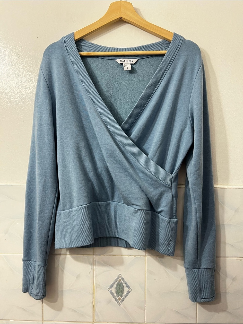 Athleta Recharge Faux Wrap Sweatshirt S Blue Athleisure Travel Pilates Layer